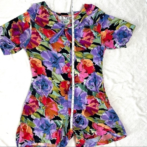 In Charge Vintage 90s Retro Colorful Floral Print Short Sleeve Romper Medium - Picture 12 of 16